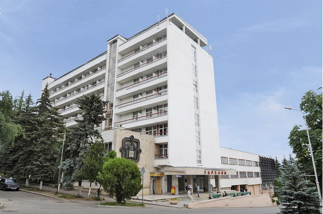 Здания санатория Тарханы в Пятигорске