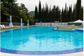 Бассейн в санаторий Алушта