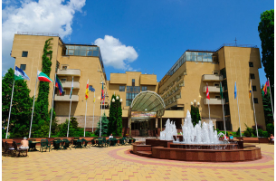 Санаторий Целебный Нарзан, Кисловодск