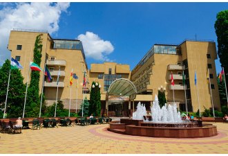 Санаторий Целебный Нарзан, Кисловодск