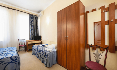 Номер Трёхместный номер "СТАНДАРТ+" CЕВЕР (корп. 1) - Санаторий «Алушта», Алушта - 3