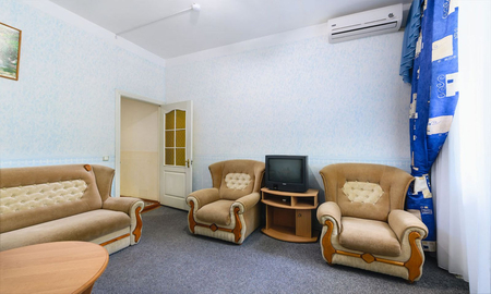 Номер Двухкомнатный номер "УЛУЧШЕННЫЙ" (корп. 5) - Санаторий «Алушта», Алушта - 2