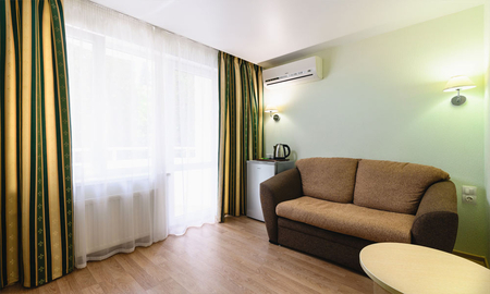 Номер Двухкомнатный номер "КОМФОРТ" (корп. 6) - Санаторий «Алушта», Алушта - 8