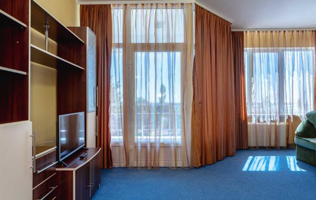 Номер Люкс (корп. Мирный) - Реабилитационный центр «Возрождение», Евпатория - 3