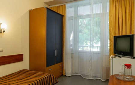 Номер Улучшенный 1 местный (корп. Пограничный) - Реабилитационный центр «Возрождение», Евпатория - 1