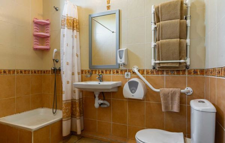 Номер Улучшенный 3-х местный (корп. Пограничный) - Реабилитационный центр «Возрождение», Евпатория - 3