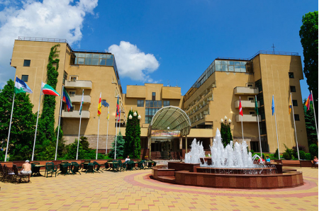 Санаторий Целебный Нарзан, Кисловодск