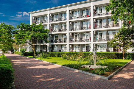 Санаторий «Золотой берег», Евпатория