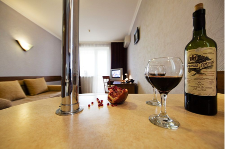 Номер Двухкомнатный Семейный+ (корп. 1) - Санаторий «Юрмино», Саки - 6