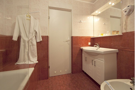 Номер Двухместный Комфорт (корп. 1) - Санаторий «Юрмино», Саки - 4