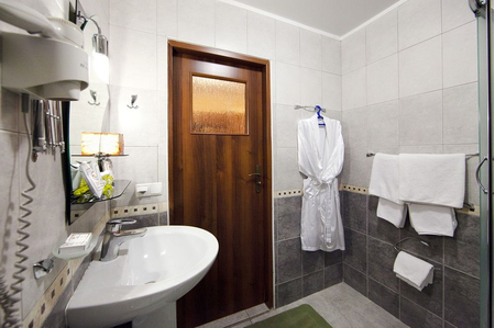 Номер Двухместный Комфорт+ (корп. 2) - Санаторий «Юрмино», Саки - 5