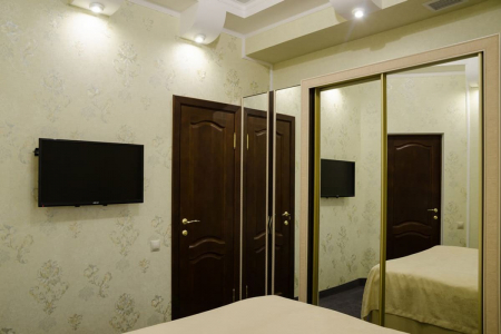 Номер Люкс 4-х местный трехкомнатный - SPA-отель «Рафаэль», Железноводск - 5