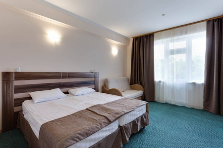 Номер 2-местный улучшенный стандарт с балконом (корпус №5) - Санаторий «Золотой берег», Евпатория - 7