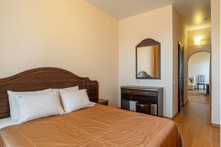 Номер Люкс 3-комнатный 4-местный (3 блок) корп. 7  - Санаторий «Узбекистан», Ялта - 14