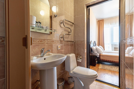 Номер Люкс 3-комнатный 4-местный (3 блок) корп. 7  - Санаторий «Узбекистан», Ялта - 18