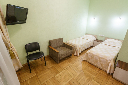 Номер Стандарт двухкомнатный 2-х местный (с балконом) 4 корпус - Санаторий «Белоруссия», Ялта - 2