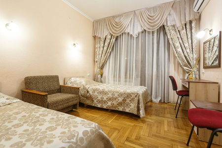 Номер Стандарт «Горы» однокомнатный 2-х местный (с балконом) 4 корпус - Санаторий «Белоруссия», Ялта - 1