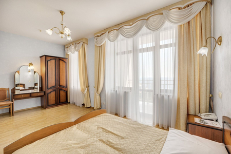 Номер Джуниор Сюит трехкомнатный 2-х местный 5 корпус - Санаторий «Белоруссия», Ялта - 6