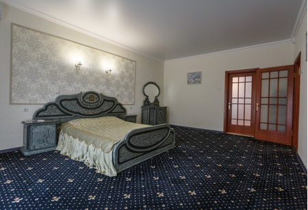 Номер Сюит трехкомнатный 2-х местный 2 корпус - Санаторий «Белоруссия», Ялта - 1