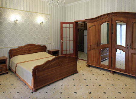 Номер Люкс трехкомнатный 2-х местный 2 корпус - Санаторий «Белоруссия», Ялта - 2