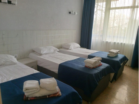 Номер Стандартный 3-х местный - Санаторий «Северное сияние», Саки - 1