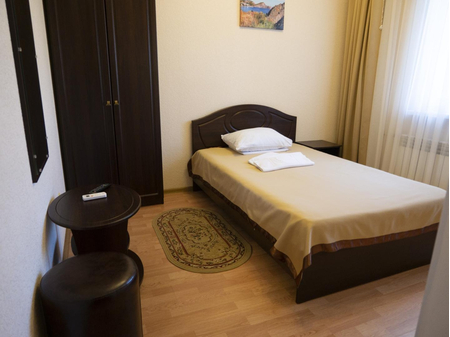 Номер Однокомнатный 1-местный (3 блок) корп. 7 - Санаторий «Узбекистан», Ялта - 3