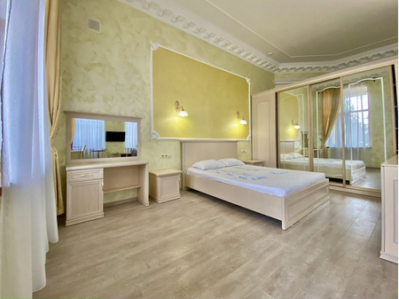 Номер Люкс однокомнатный 2-х местный 1 корпус - Санаторий «Белоруссия», Ялта - 2