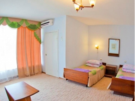 Номер 1-комнатный 2-местный (1-й этаж) корп. 4 - Санаторий «Горный», Ялта - 1