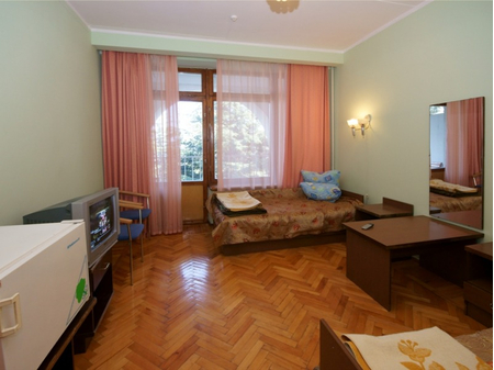 Номер 1-комнатный 2-местный юг (4-й эт.) корп. 5 - Санаторий «Горный», Ялта - 1