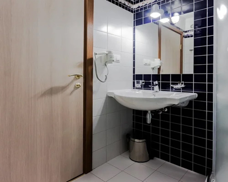 Номер Двухместный номер "СТАНДАРТ" (корп. 7) - Санаторий «Алушта», Алушта - 3