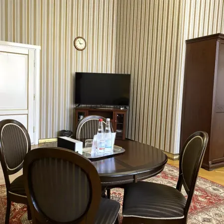 Номер Посольский Люкс - Санаторий «Целебный Нарзан», Кисловодск - 9