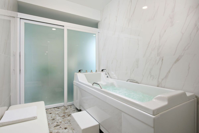 Лчебная ванна в санатории Плаза в Кисловодске